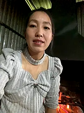 Huong-Ly online show from 11-09-25, 03:05