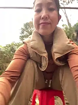 Huong-Ly online show from 02-14-26, 09:06