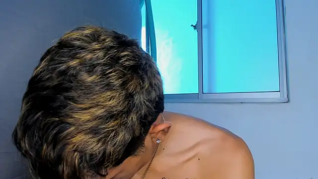 Snapshot of porno_king69 chatting on 12-14-25, 03:39 porno king69 online show from 12-14-25, 03:39