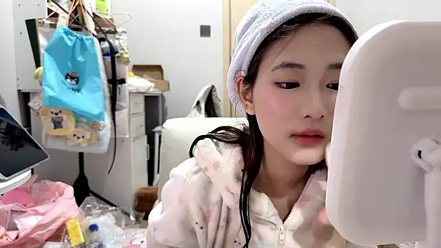 Ann-cookie online show from 01-12-26, 03:28