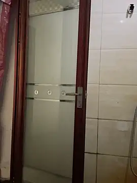 crhong666 online show from 12-17-25, 12:38