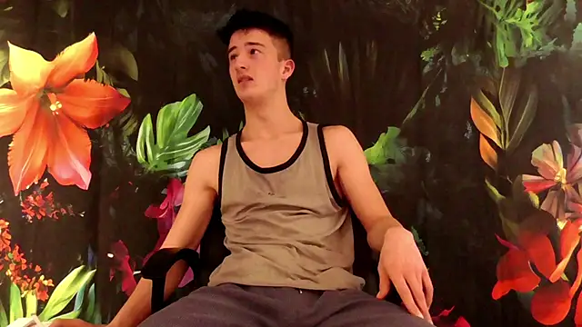 Snapshot of SirReed chatting on 11-23-25, 04:01 SirReed online show from 11-23-25, 04:01