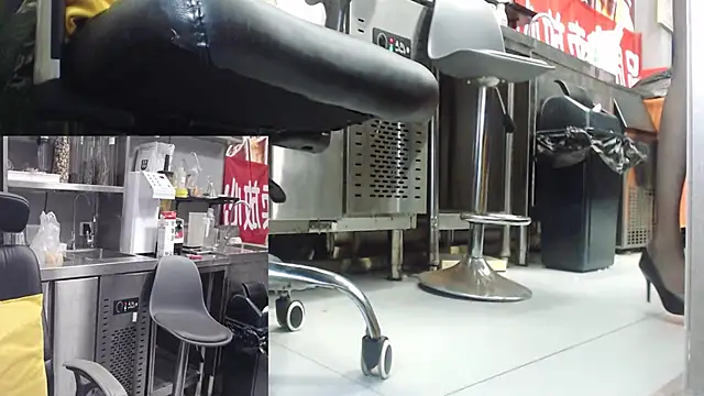 Eileen-L online show from 11-07-25, 03:28