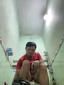 hotboy2x online show from 12-17-25, 02:06