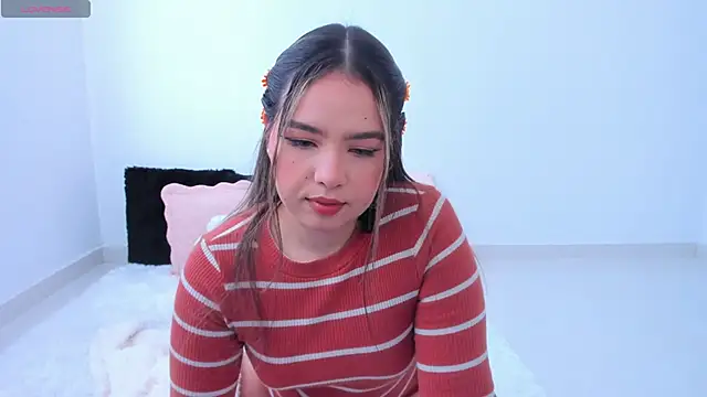 Alana Banana  online show from 10-20-25, 03:45