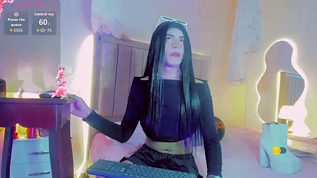 Daniela sanchezx online show from 10-24-25, 07:10