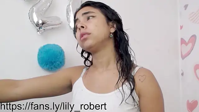 lily robertss  online show from 09-13-25, 03:12