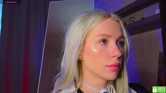 KittenFang online show from 04-05-26, 10:45