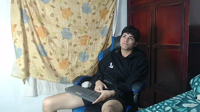 alice julls online show from 05-24-26, 06:46