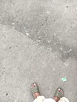 Snapshot of danny_d_01 chatting on 09-09-25, 11:54 danny d 01 online show from 09-09-25, 11:54