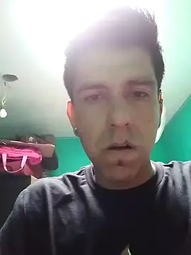 Snapshot of TragicAirplane168 chatting on 09-27-25, 04:45 TragicAirplane168 online show from 09-27-25, 04:45