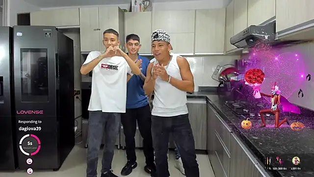 Playhardsex  online show from 10-23-25, 11:03