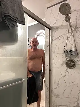 Snapshot of RightSized62 chatting on 11-28-25, 04:20 RightSized62 online show from 11-28-25, 04:20