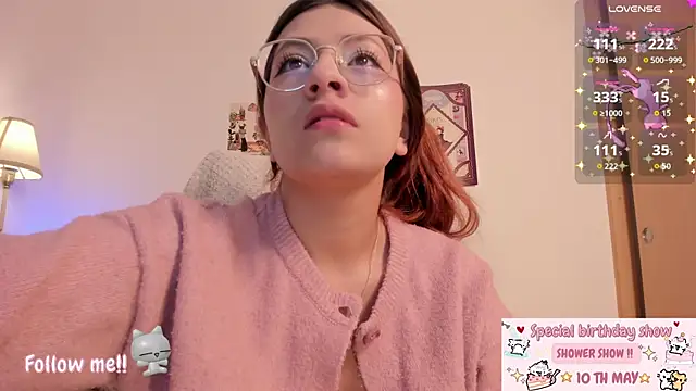 emily uwu0 online show from 04-22-26, 12:02