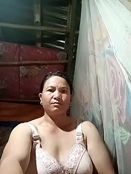 Snapshot of Love-Mama33 chatting on 09-11-25, 10:48 Love-Mama33 online show from 09-11-25, 10:48