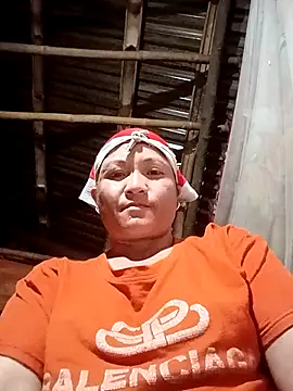 Snapshot of Love-Mama33 chatting on 09-21-25, 01:57 Love-Mama33 online show from 09-21-25, 01:57