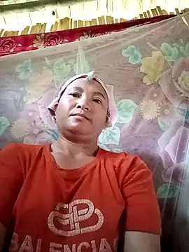 Snapshot of Love-Mama33 chatting on 09-22-25, 09:11 Love-Mama33 online show from 09-22-25, 09:11