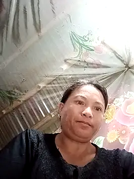 Snapshot of Love-Mama33 chatting on 09-26-25, 11:20 Love-Mama33 online show from 09-26-25, 11:20