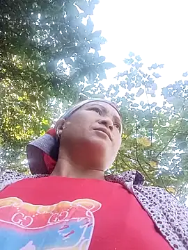 Love-Mama33 online show from 11-26-25, 02:56