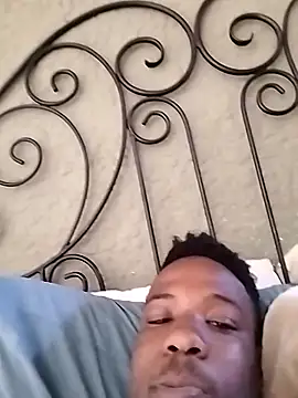 Snapshot of khwezi6969 chatting on 10-15-25, 06:24 khwezi6969 online show from 10-15-25, 06:24