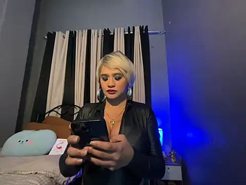 12inchhugecock online show from 03-25-26, 04:07