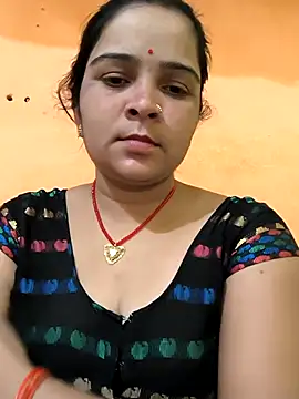 Snapshot of Cutram22 chatting on 09-19-25, 03:24 Cutram22 online show from 09-19-25, 03:24