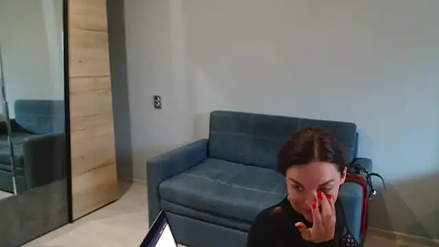 ArthurAndMonica online show from 09-11-25, 05:29