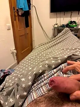 Snapshot of gigolobcn chatting on 11-08-25, 05:18 gigolobcn online show from 11-08-25, 05:18