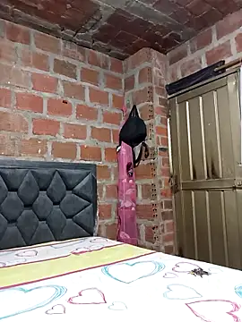 Snapshot of dahian_charlote02 chatting on 12-14-25, 12:16 dahian charlote02 online show from 12-14-25, 12:16