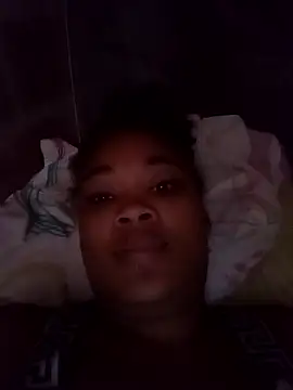 Snapshot of dahian_charlote02 chatting on 01-17-26, 04:54 dahian charlote02 online show from 01-17-26, 04:54