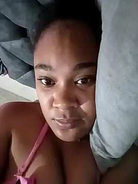 Snapshot of dahian_charlote02 chatting on 02-20-26, 04:40 dahian charlote02 online show from 02-20-26, 04:40