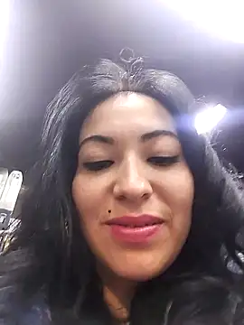 Snapshot of angelicroose2 chatting on 10-04-25, 09:46 angelicroose2 online show from 10-04-25, 09:46