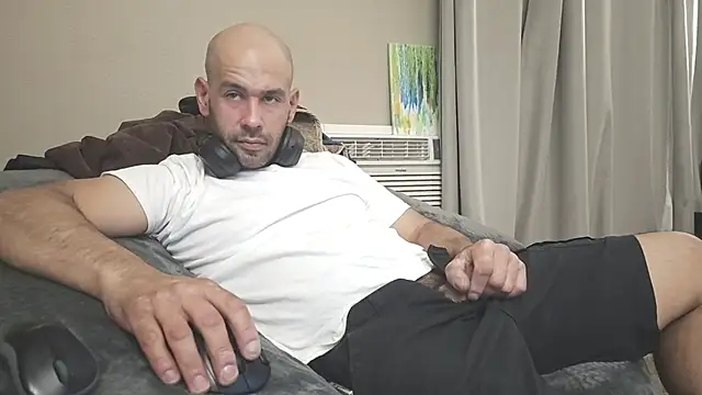 LeeCox online show from 03-07-25, 03:40