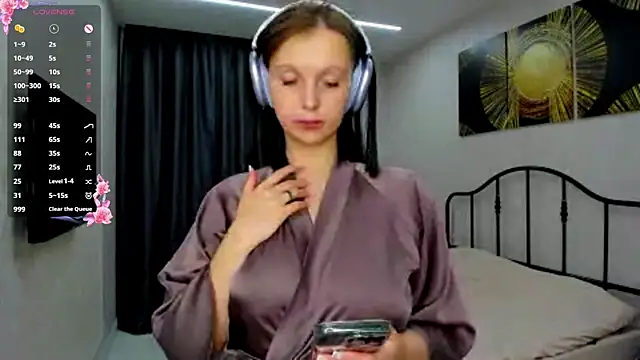 AfraBabyGills online show from 07-13-26, 07:49