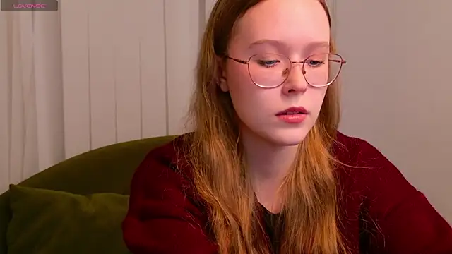 MandyMils online show from 11-20-25, 02:50