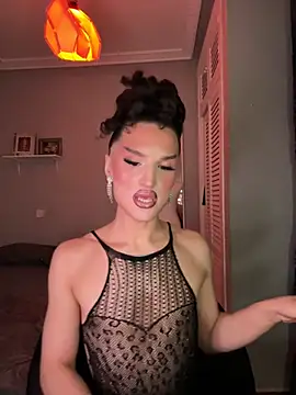 Snapshot of lacattiva chatting on 09-15-25, 12:43 lacattiva online show from 09-15-25, 12:43