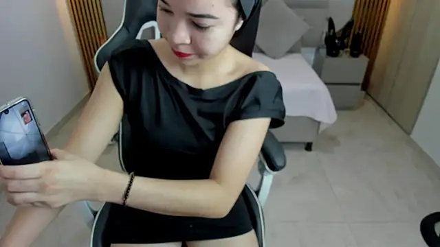 Keisha jalal online show from 09-29-25, 07:19