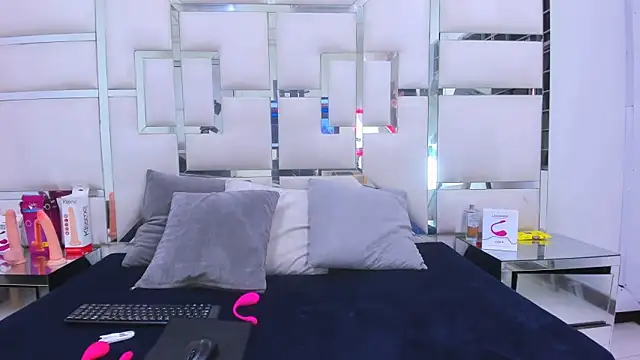 GabrielBrowm online show from 09-25-25, 08:23