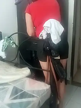 Snapshot of tany90 chatting on 09-15-25, 06:08 tany90 online show from 09-15-25, 06:08