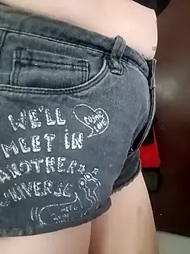 Snapshot of tany90 chatting on 10-08-25, 07:33 tany90 online show from 10-08-25, 07:33