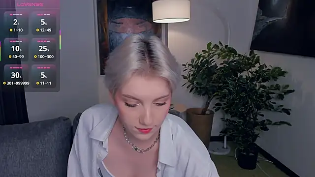 OdelynaAsp online show from 11-08-25, 12:16