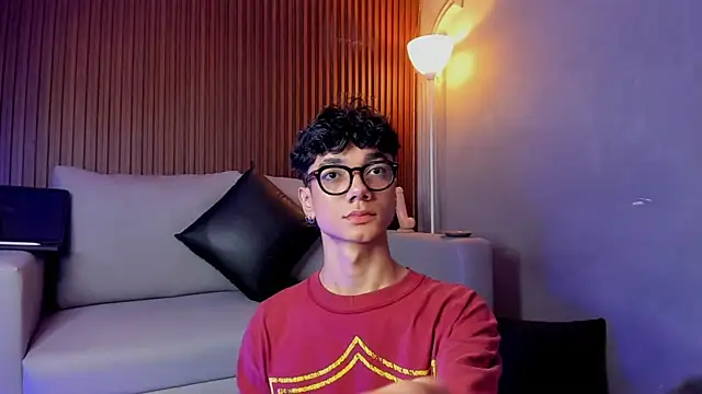 Snapshot of Phillicious__ chatting on 03-31-26, 04:46 Phillicious online show from 03-31-26, 04:46