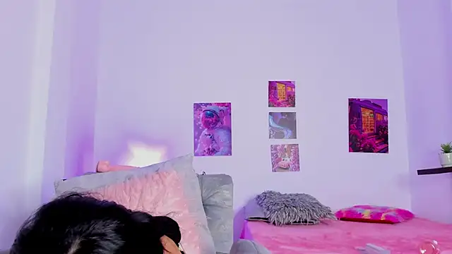 gisele gigi online show from 10-24-25, 03:14