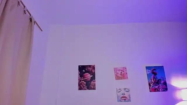 Snapshot of mia_purplee chatting on 09-25-25, 03:21 mia purplee online show from 09-25-25, 03:21