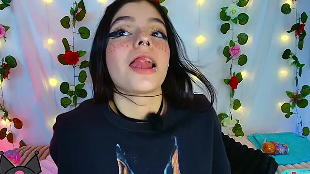 cutee andrea online show from 10-28-25, 03:21