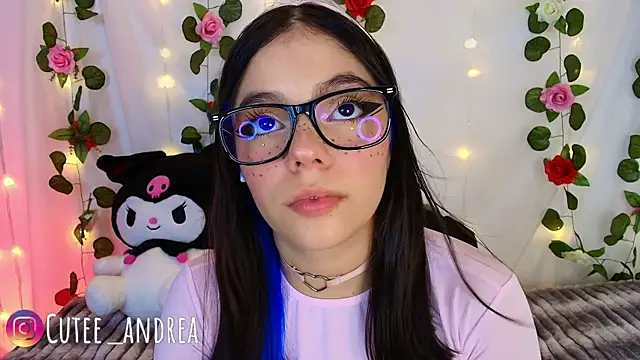 cutee andrea online show from 12-19-25, 02:51