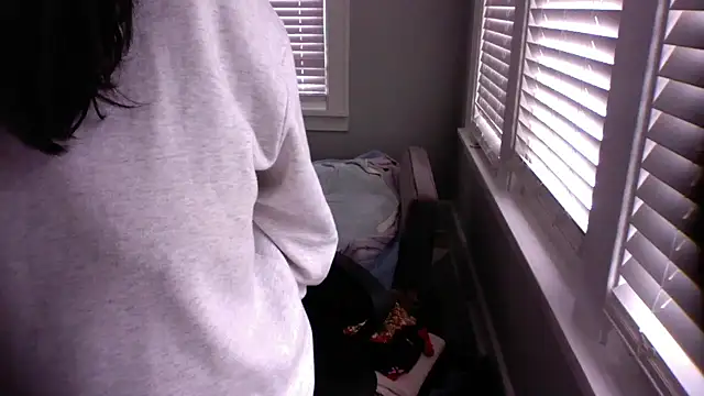 furikitty online show from 11-11-25, 05:57