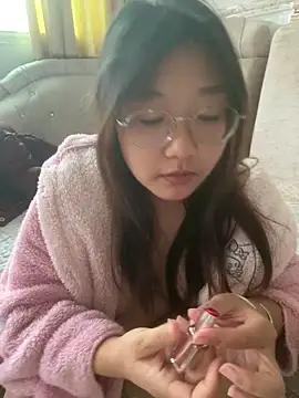 sisi-maiden online show from 04-27-26, 04:43