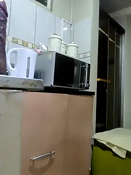 malaika1999 online show from 10-18-25, 03:53