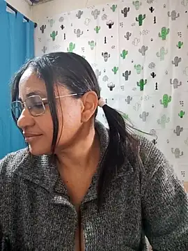 Snapshot of Avannay chatting on 09-17-25, 06:20 Avannay online show from 09-17-25, 06:20